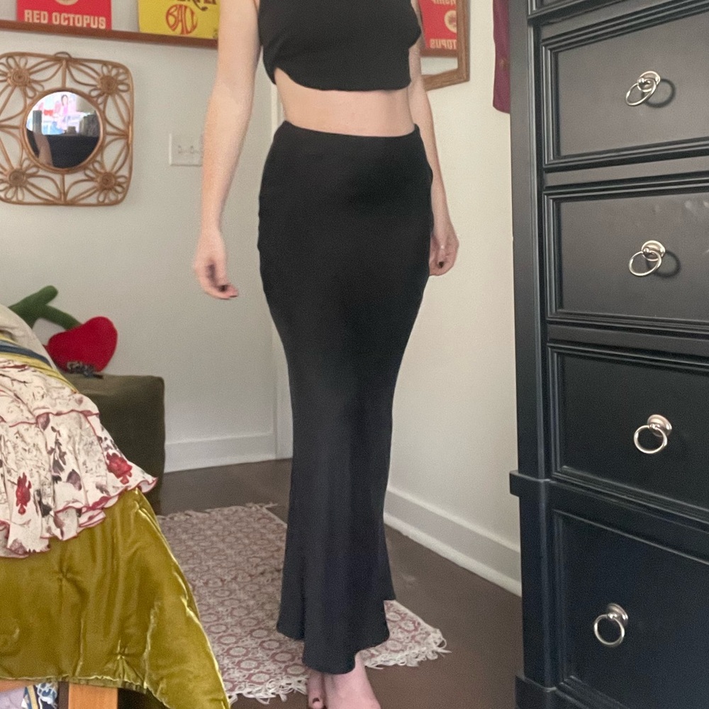VRG GRL black maxi skirt - Picture 2 of 5